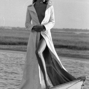 Ines Rivero - Cloudy Day by the sea